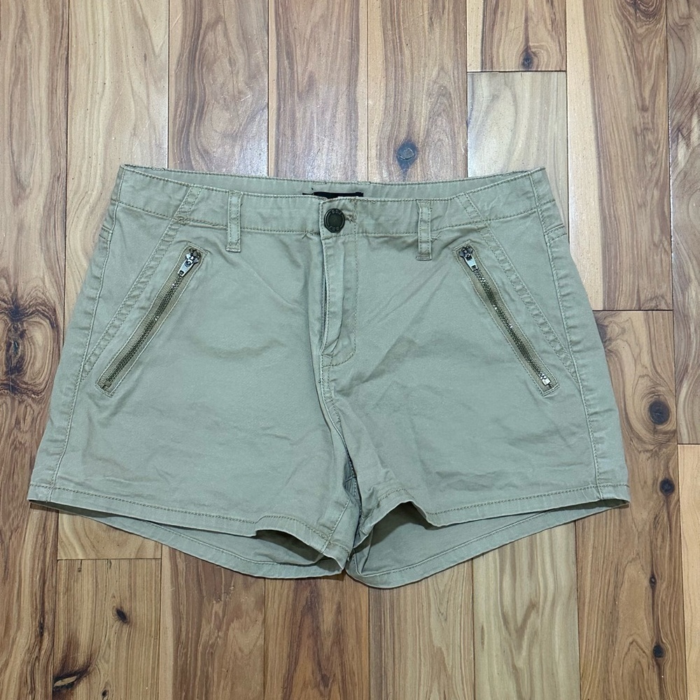 BBJ Los Angeles Women's Kaki Cargo Shorts (27)